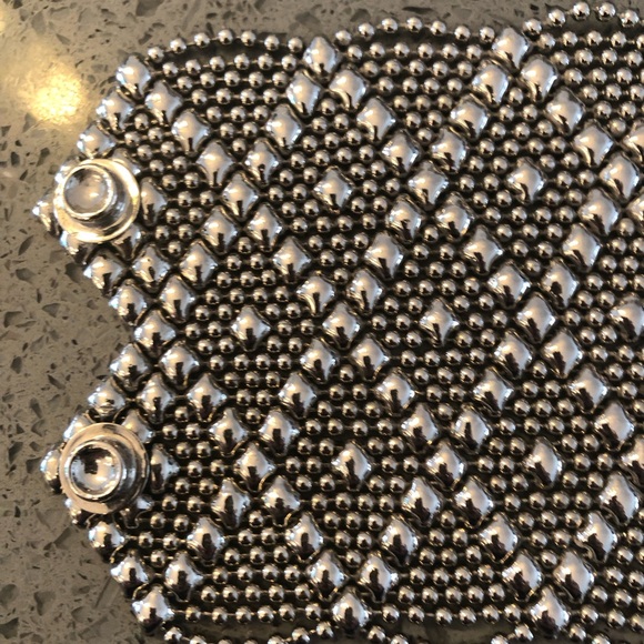 ** Beautiful 3 inch Silver Bracelet - Picture 4 of 6